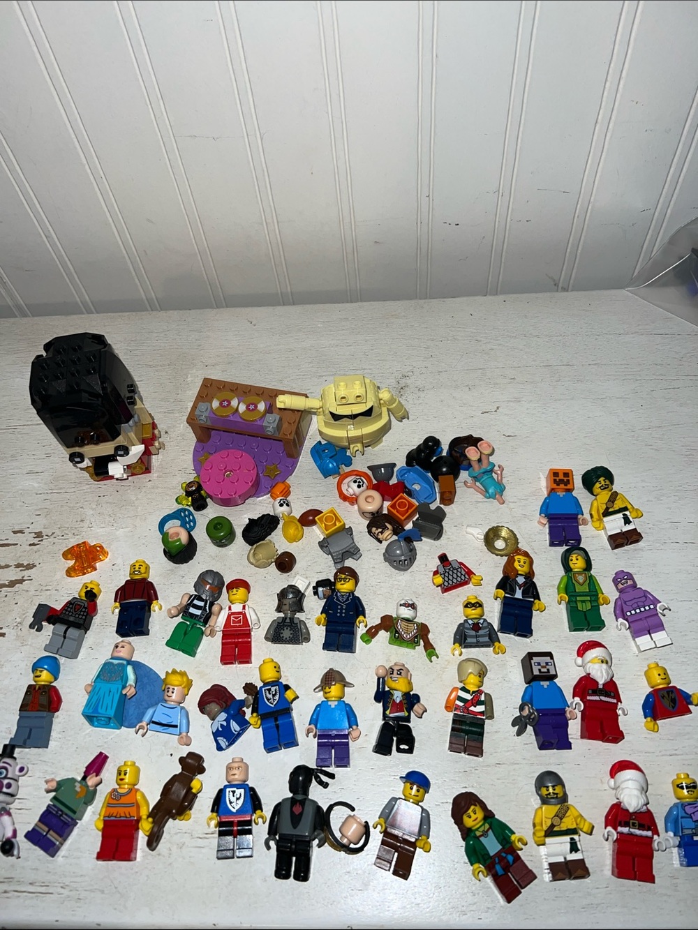 Large 25+ lot Lego mini figures plus extra